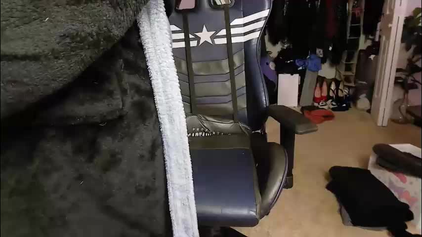 smoothj2015 Cam Model Chat December 14, 2025