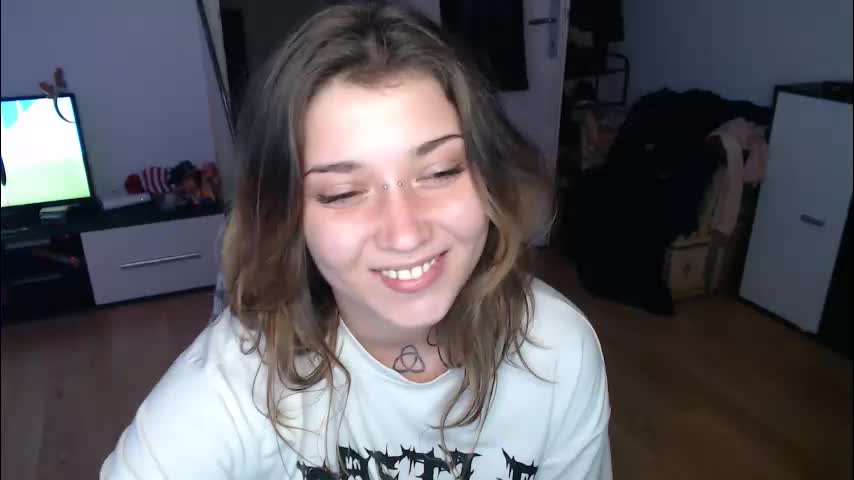 aliens4twenty Cam Model Chat December 14, 2025