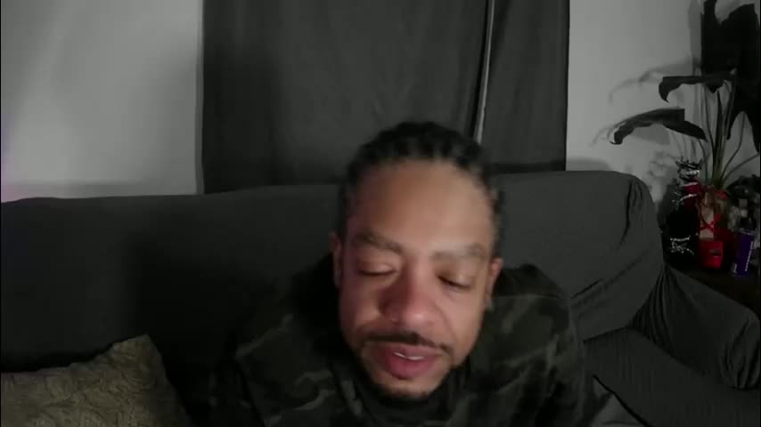 gregnice313 Cam Model Chat December 14, 2025