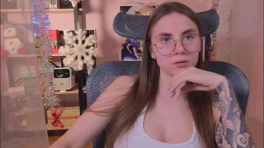 _lovelylove_ Cam Model Chat December 14, 2025