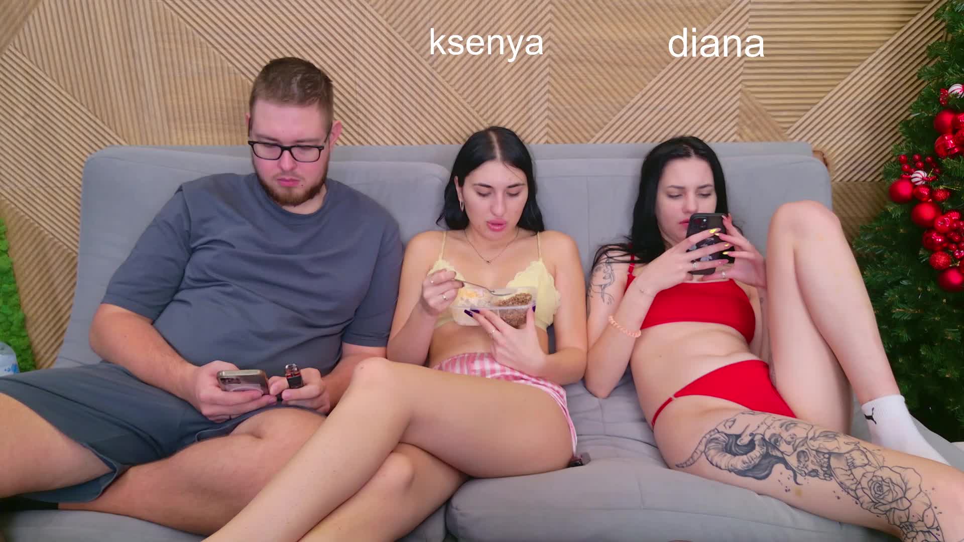 WebcamSlut Cam Model Chat December 14, 2025