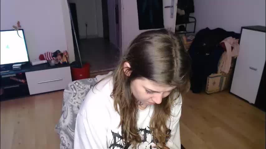 aliens4twenty Cam Model Chat December 14, 2025