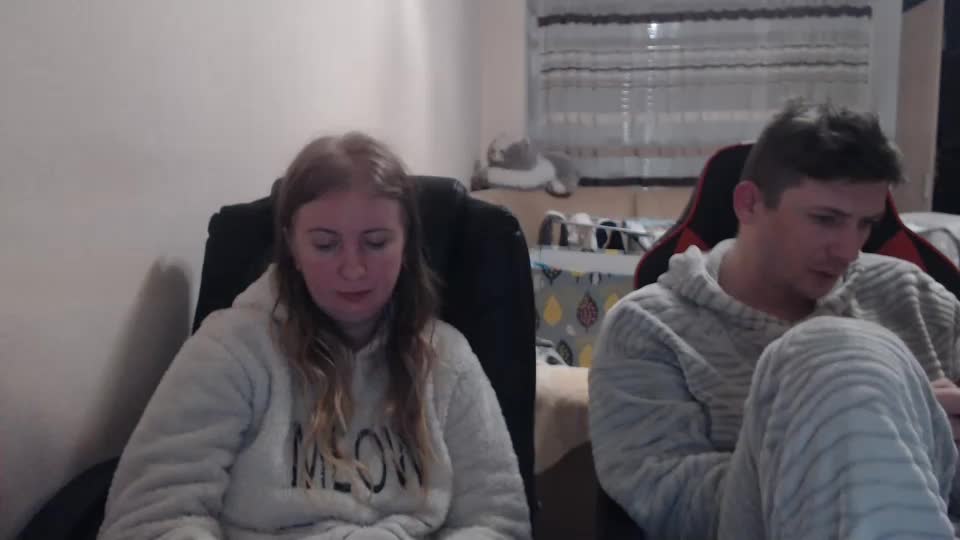 jenisandpeter Cam Model Chat December 14, 2025