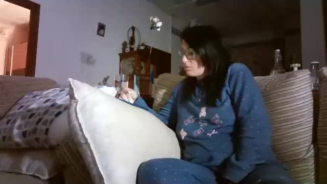 lolahueso Cam Model Chat December 15, 2025