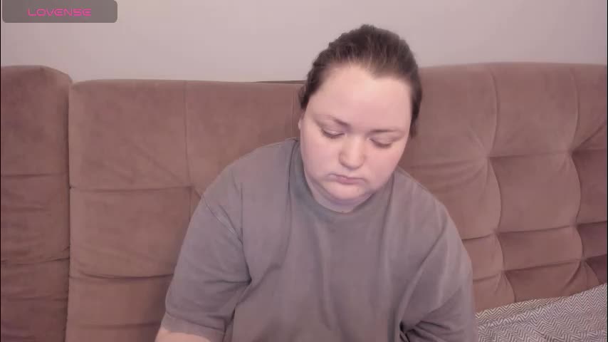 ihaveasecret_ Cam Model Chat December 15, 2025