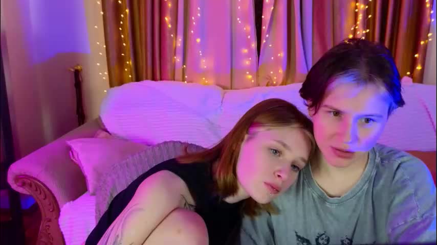 berry_assortment Cam Model Chat December 15, 2025