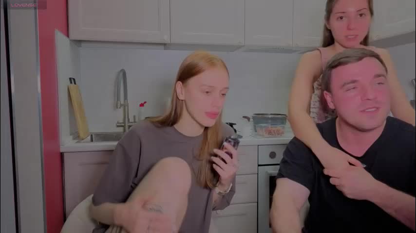 ihavepaws33 Cam Model Chat December 15, 2025