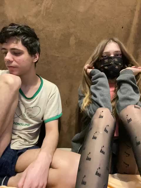 zaebokroom999 Cam Model Chat December 15, 2025