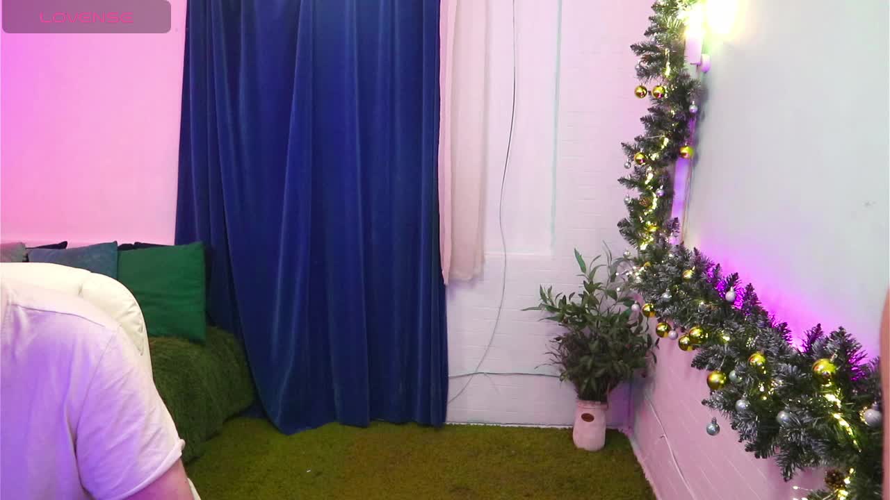 AlisaAleks Cam Model Chat December 15, 2025