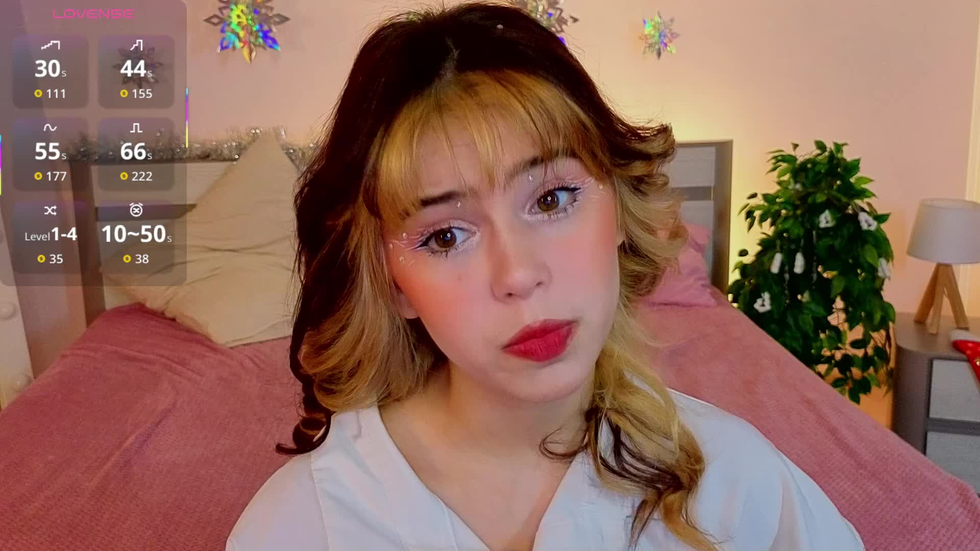 CoralineJones Cam Model Chat December 15, 2025