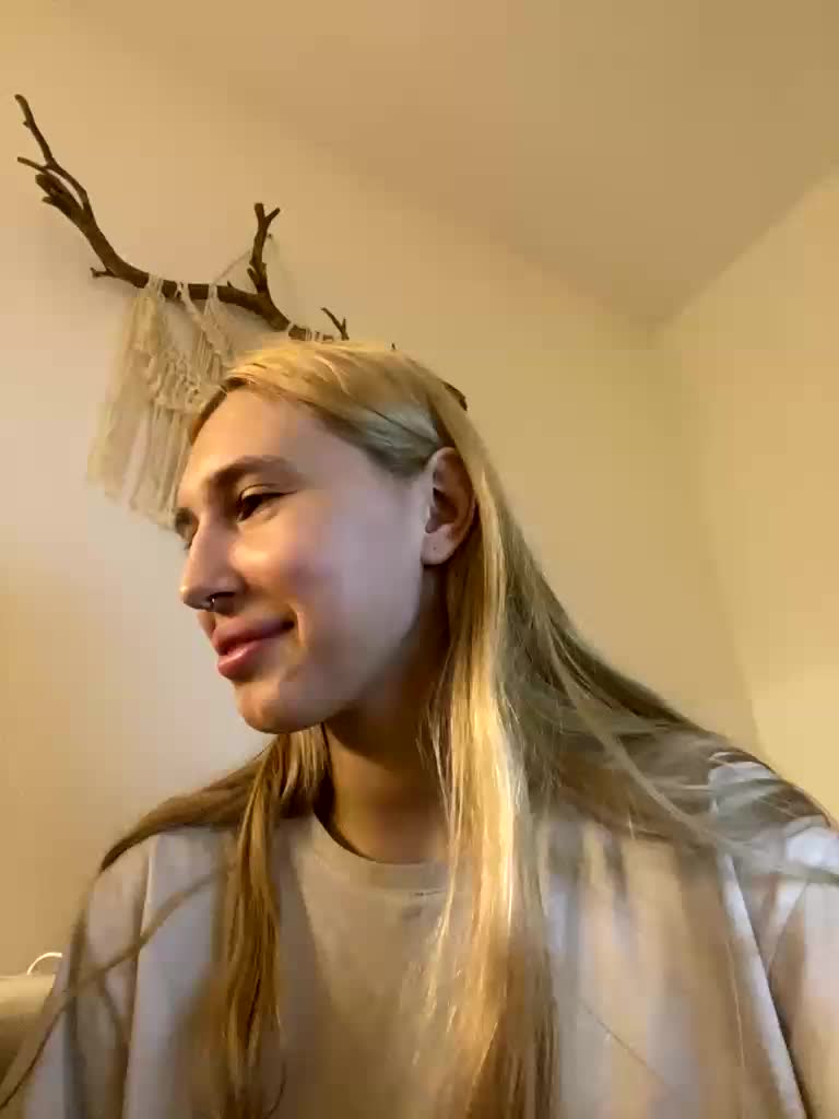 lina_wap Cam Model Chat December 16, 2025