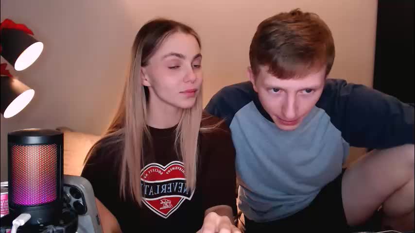 julsweet Cam Model Chat December 16, 2025