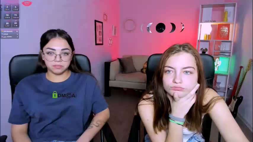 kiki_swan Cam Model Chat December 16, 2025