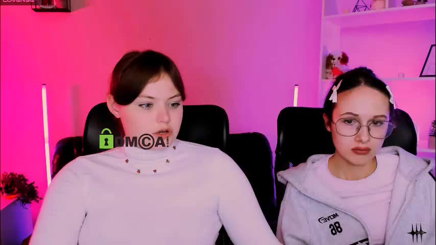 mona_cloud Cam Model Chat December 16, 2025