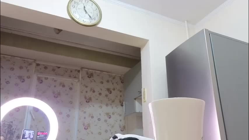 best_ass2000 Cam Model Chat December 16, 2025