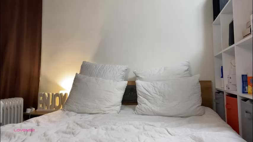 annetmoroz Cam Model Chat December 16, 2025