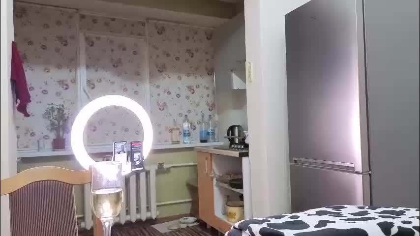 best_ass2000 Cam Model Chat December 16, 2025