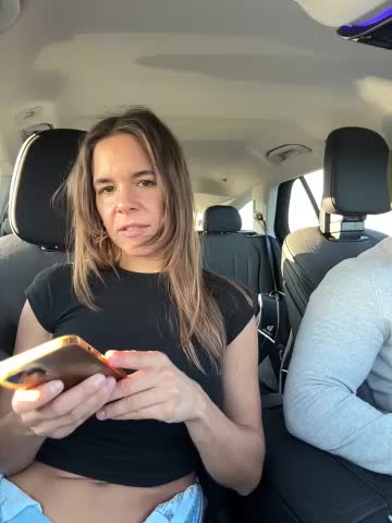 JuicyFruits93 Cam Model Chat December 16, 2025