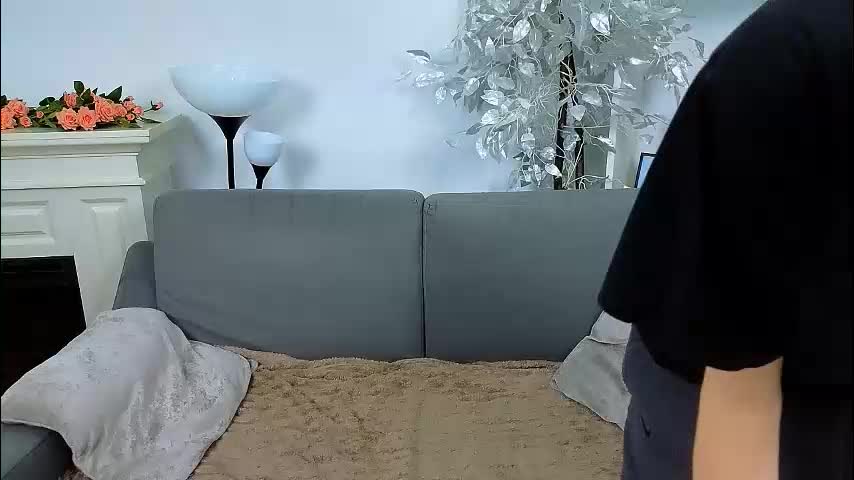 ollistiw Cam Model Chat December 16, 2025