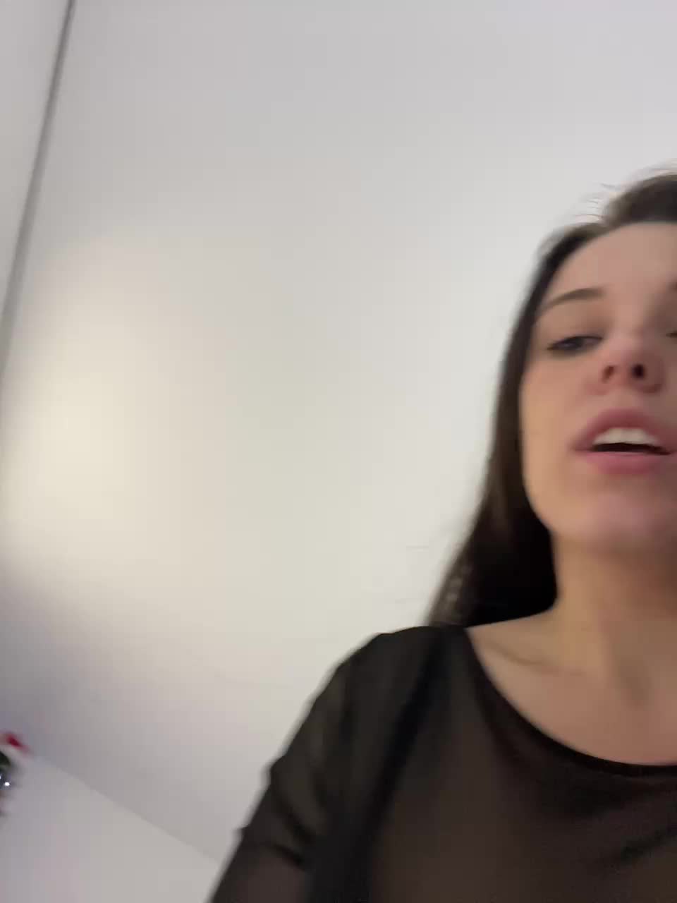 Potifays Cam Model Chat December 16, 2025