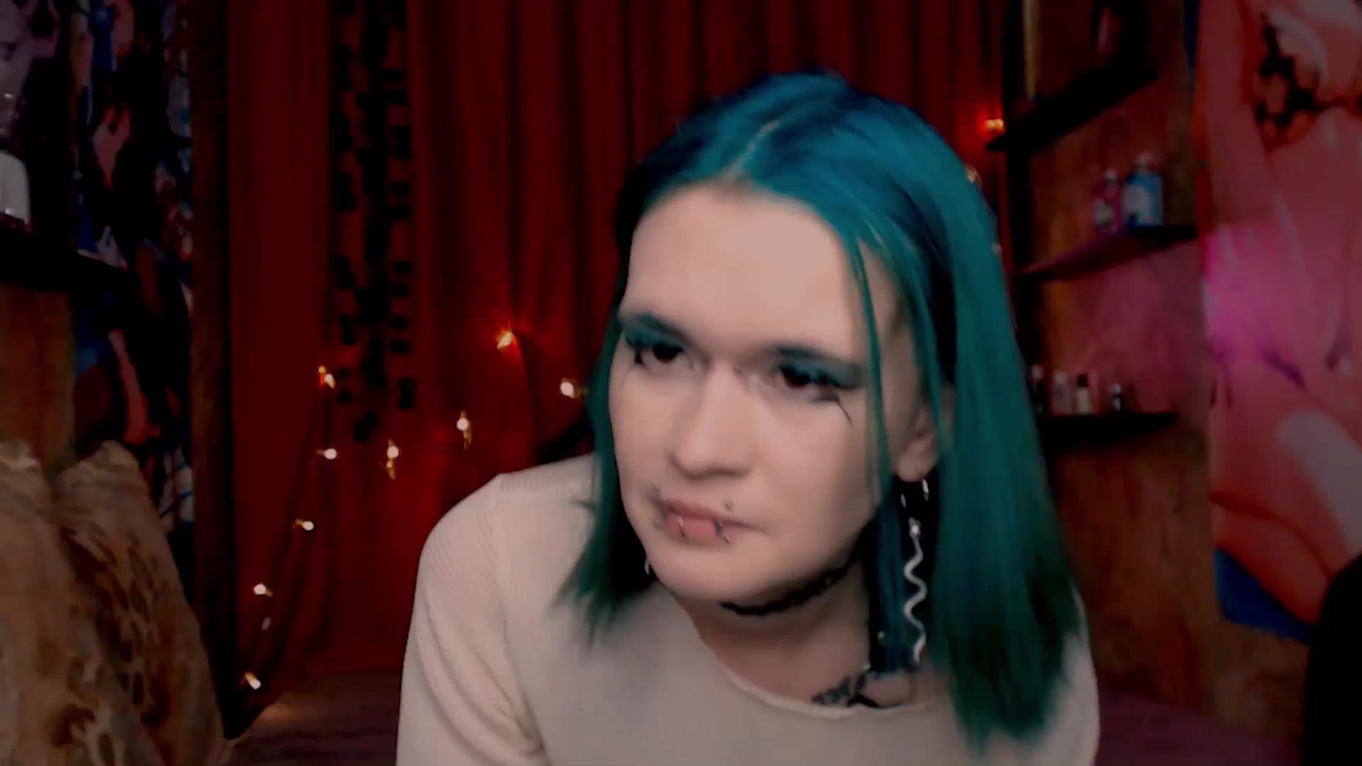 Velvet-and-Venom Cam Model Chat December 16, 2025