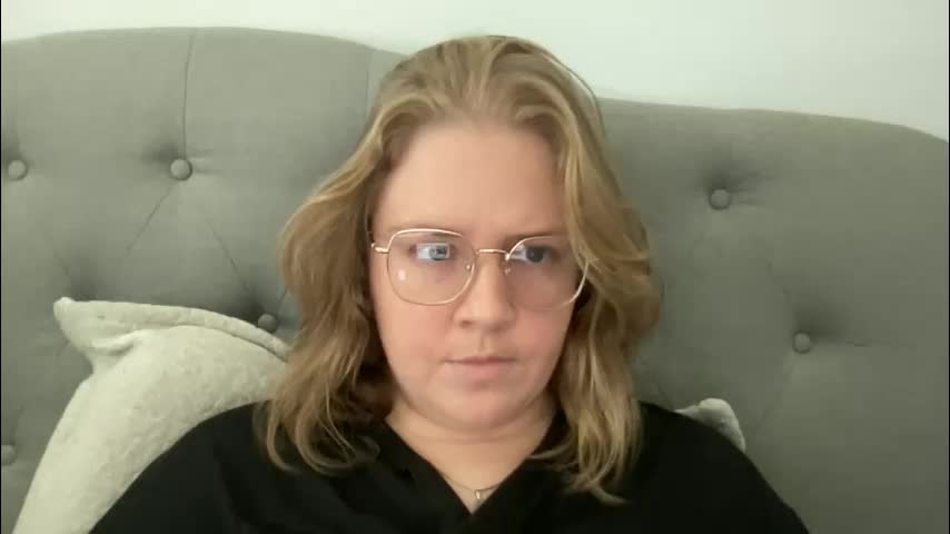 angeloflight273360 Cam Model Chat December 17, 2025
