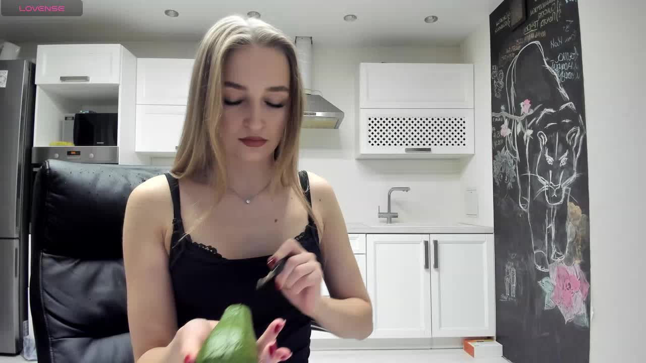 busenok Cam Model Chat December 17, 2025