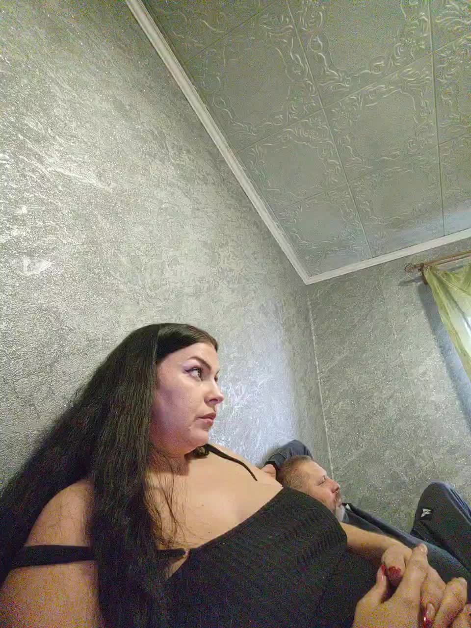 Cleopatra1990 Cam Model Chat December 17, 2025