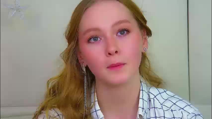 agatafoxley Cam Model Chat December 17, 2025