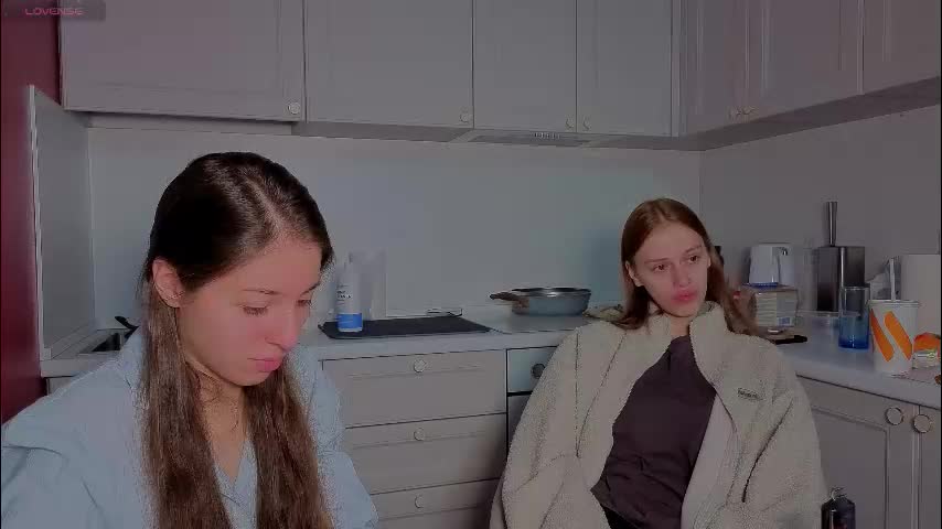 ihavepaws33 Cam Model Chat December 17, 2025