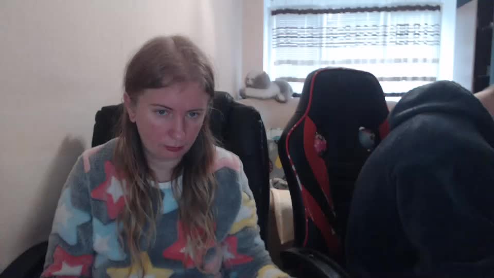 jenisandpeter Cam Model Chat December 17, 2025