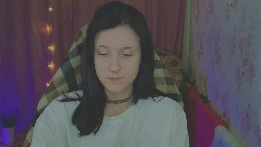 sarah_miller_fox Cam Model Chat December 17, 2025