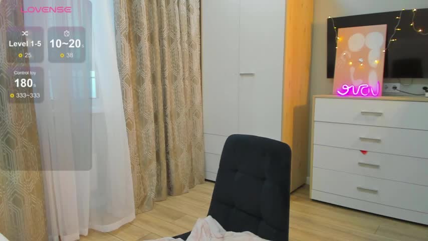 -dkny- Cam Model Chat December 17, 2025