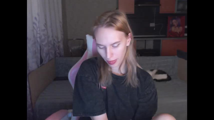 elsa_shine Cam Model Chat December 17, 2025