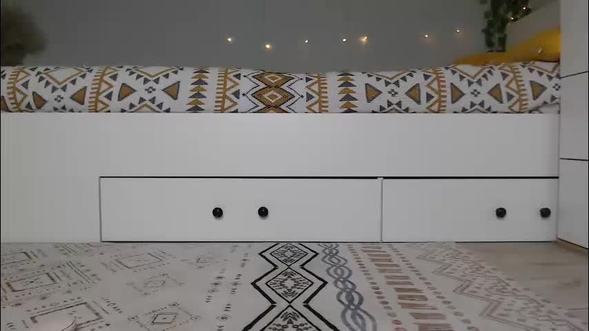 cuteemouse Cam Model Chat December 17, 2025