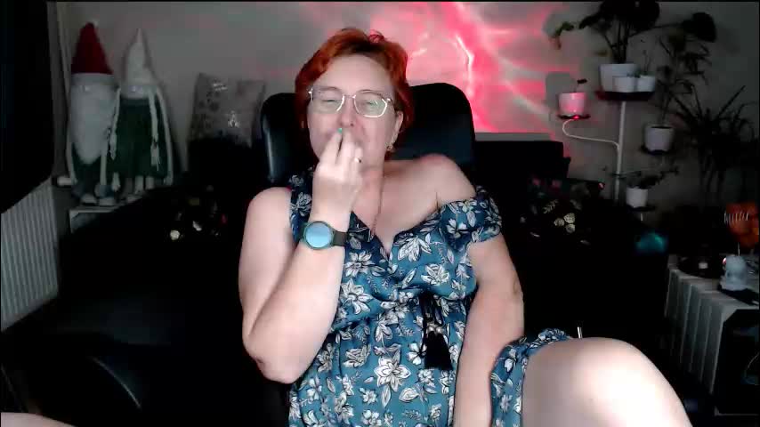 joannaandneighbour Cam Model Chat December 17, 2025