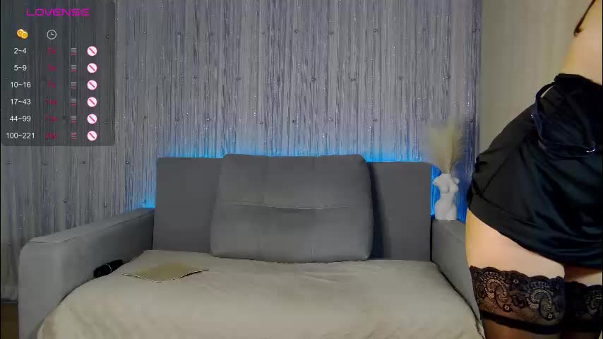 _smetanka_ Cam Model Chat December 17, 2025