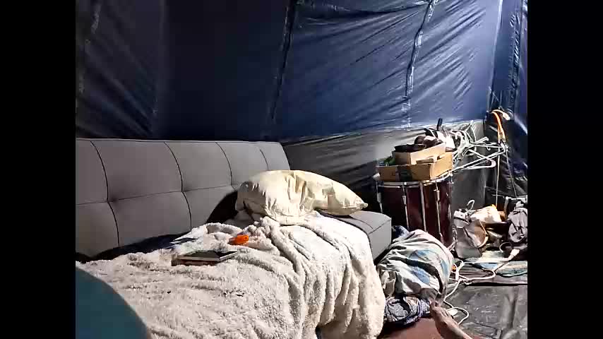 annunakispawn Cam Model Chat December 17, 2025