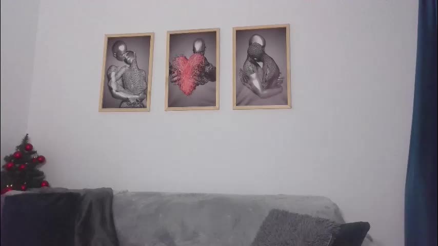 antonia1313 Cam Model Chat December 17, 2025