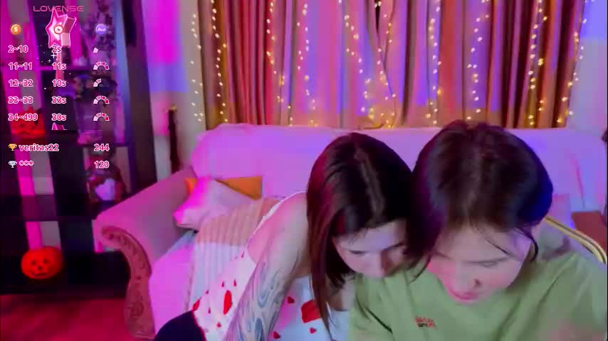 berry_assortment Cam Model Chat December 17, 2025