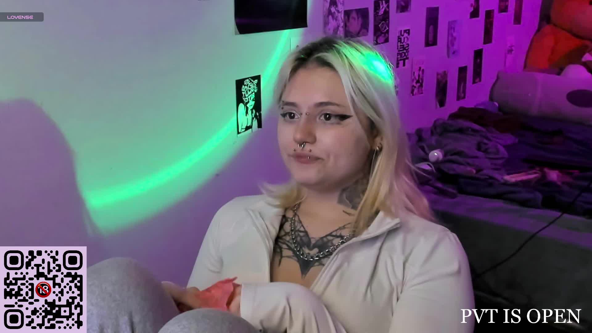 BOPOBKA-TOKEHOB Cam Model Chat December 17, 2025