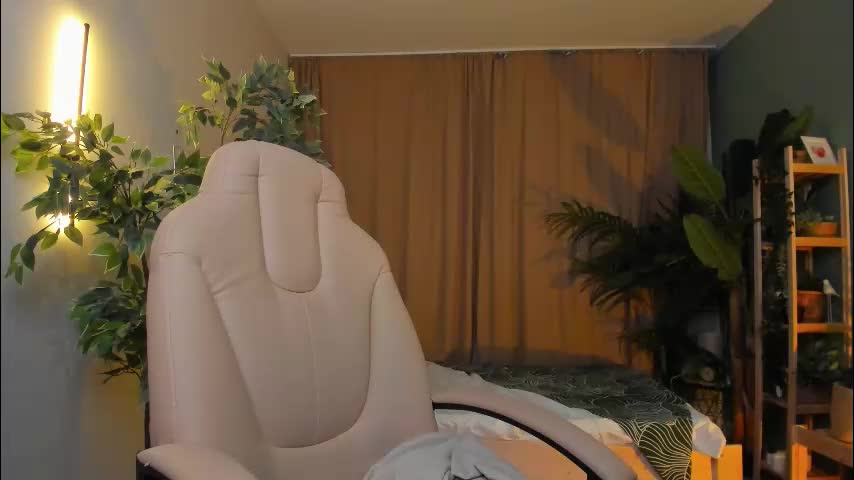 gretchen_mol Cam Model Chat December 17, 2025