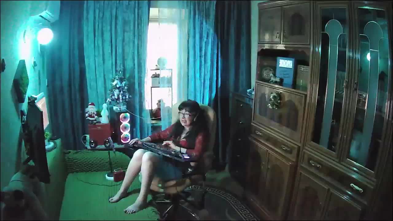 Infodar Cam Model Chat December 17, 2025