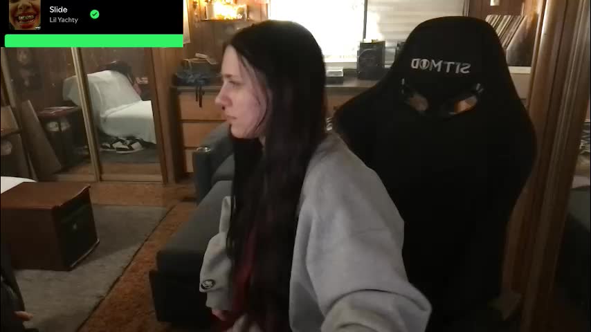 incognitoqueen Cam Model Chat December 17, 2025