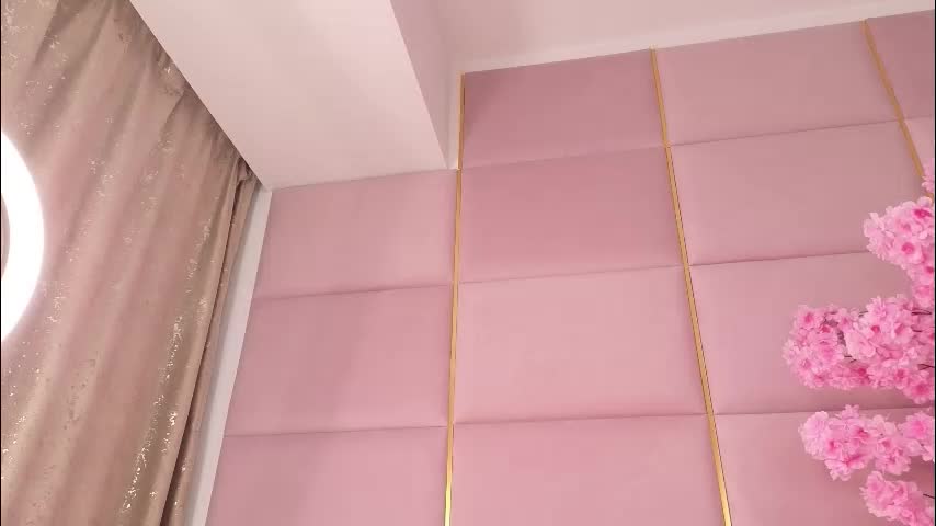 eleineblue Cam Model Chat December 18, 2025