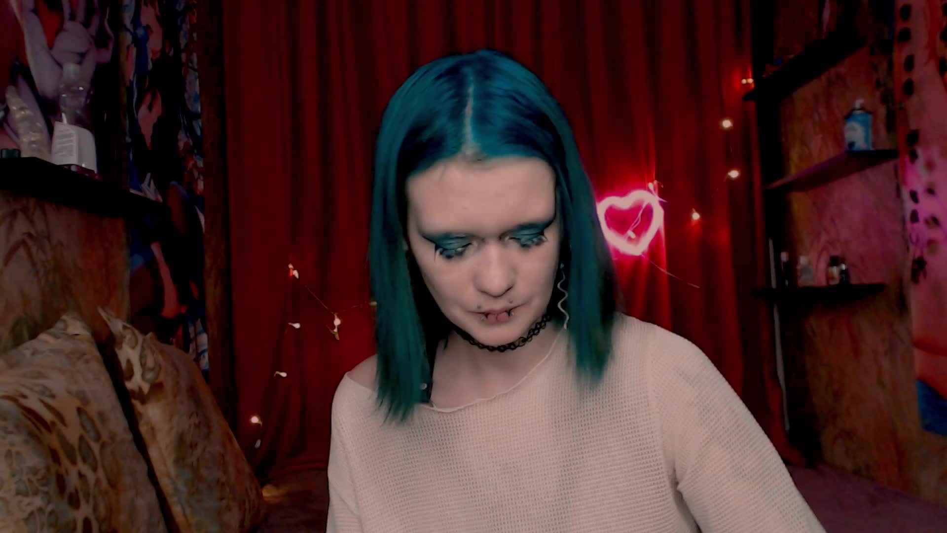 Velvet-and-Venom Cam Model Chat December 18, 2025