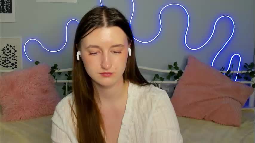 missfoxytease Cam Model Chat December 18, 2025