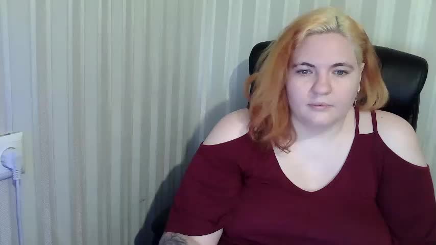 XLisaBlueX Cam Model Chat December 18, 2025