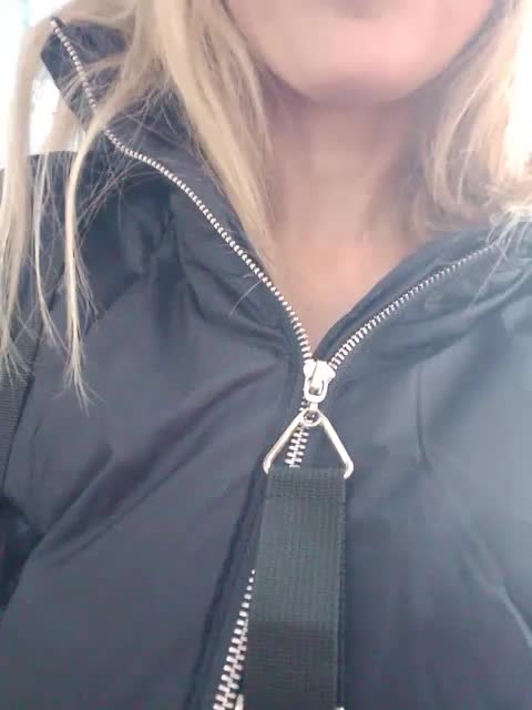 businka11223a Cam Model Chat December 18, 2025