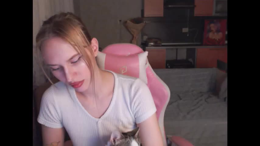 elsa_shine Cam Model Chat December 18, 2025